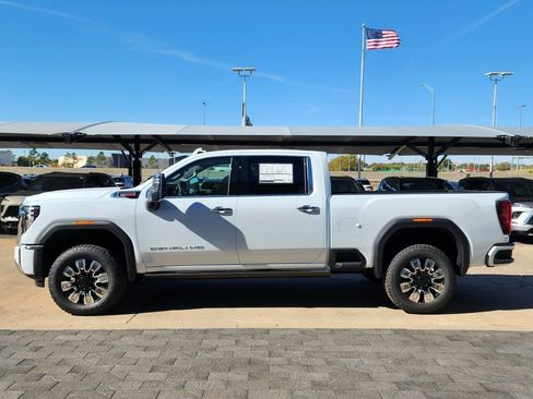 New 2026 GMC Sierra 2500 Denali w/ Denali Reserve Package image 6