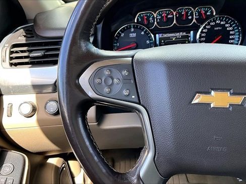 Used 2020 Chevrolet Suburban LT AWD/4WD image 11