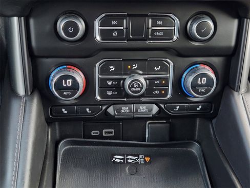 Used 2023 Chevrolet Tahoe LT image 17