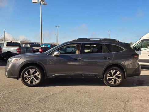 Used 2020 Subaru Outback Touring w/ Popular Package #2 image 8