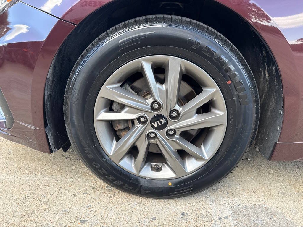 Used 2019 Kia Optima LX FWD image 8