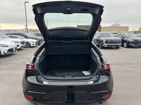 Used 2025 MAZDA MAZDA3 s image 25