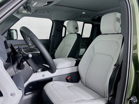 New 2026 Land Rover Defender 110 S image 20