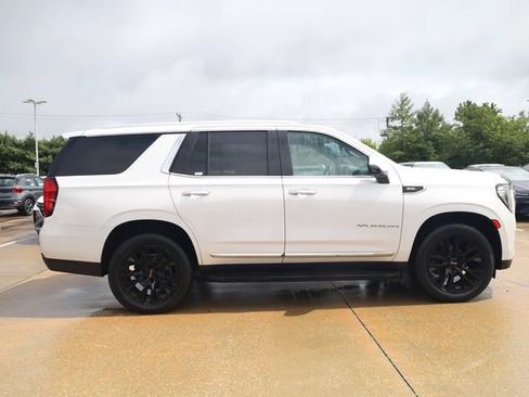 Used 2021 GMC Yukon SLT w/ Rear Media and Nav Package AWD/4WD image 5