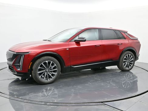 New 2025 Cadillac Lyriq Sport image 2