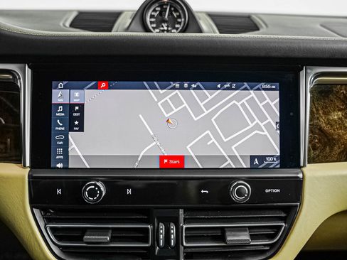 Certified 2023 Porsche Macan S AWD/4WD image 22