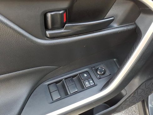 Used 2020 Toyota RAV4 LE w/ All Weather Liner Package image 17