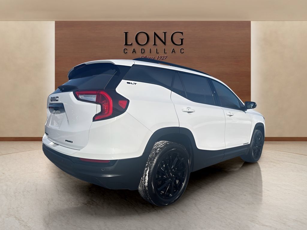Used 2024 GMC Terrain SLT w/ Tech Package AWD/4WD image 5
