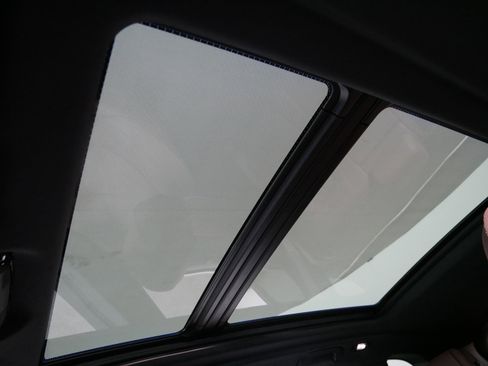 Used 2026 BMW X5 xDrive50e w/ Executive Package image 30