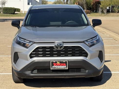 Used 2023 Toyota RAV4 LE image 8