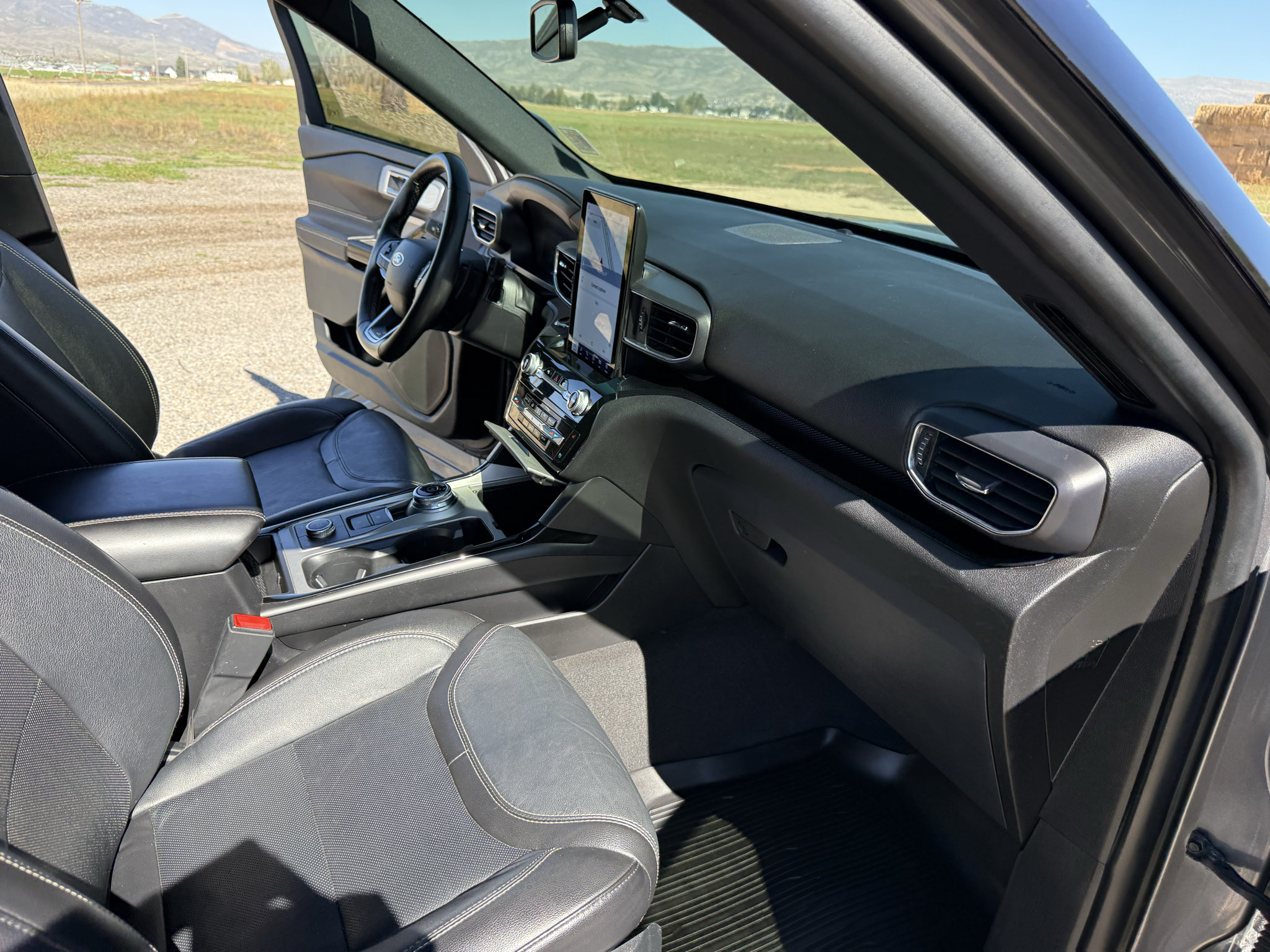 Used 2023 Ford Explorer ST w/ Equipment Group 401A AWD/4WD image 39