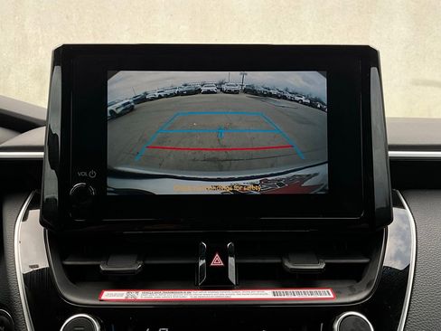 Used 2025 Toyota Corolla SE image 29