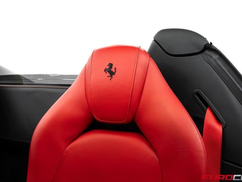 Used 2018 Ferrari 488 Spider RWD image 42