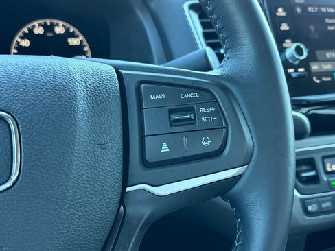 Certified 2025 Honda Ridgeline Sport image 11