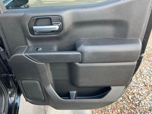 Used 2021 Chevrolet Silverado 1500 LT image 22