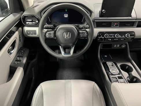 New 2025 Honda Pilot EX-L image 23