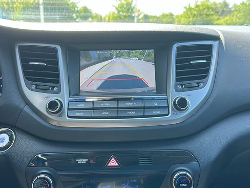 Used 2018 Hyundai Tucson Value AWD/4WD image 21