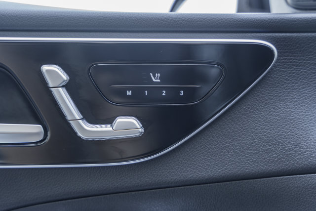 Certified 2025 Mercedes-Benz C 300 4MATIC Sedan image 38