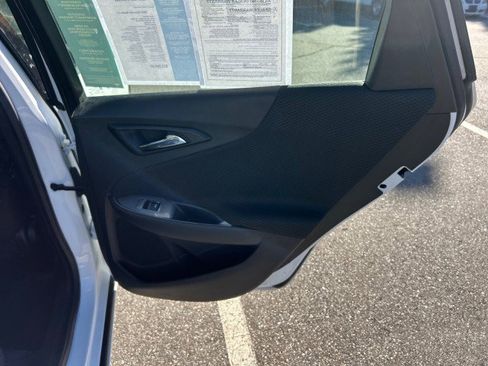 Used 2023 Chevrolet Malibu LT image 39