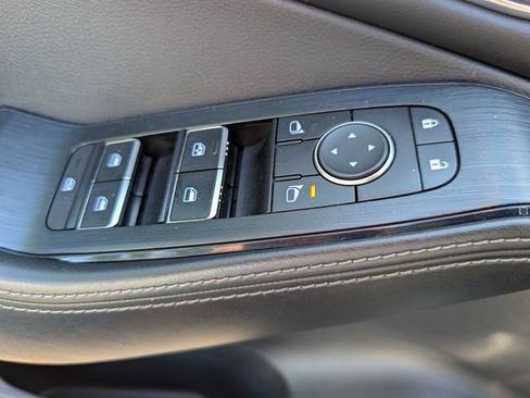 Used 2021 Nissan Rogue Platinum AWD/4WD image 21