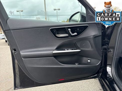 Used 2025 Mercedes-Benz C 300 4MATIC Sedan image 12