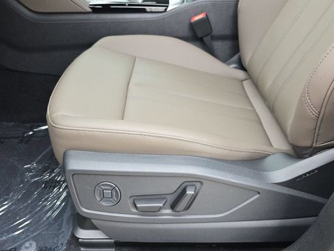 New 2026 Audi Q5 Premium AWD/4WD image 17