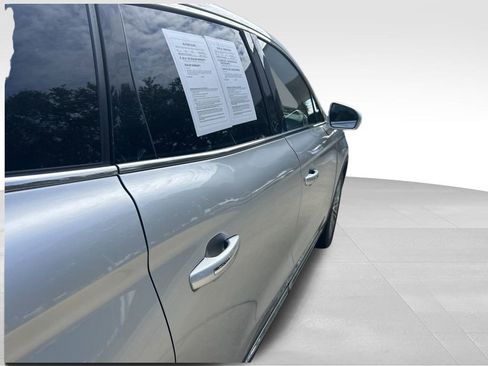 Used 2017 Lincoln MKX Reserve image 33