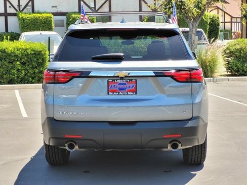 Used 2023 Chevrolet Traverse LT w/ LPO, Cargo Package AWD/4WD image 6