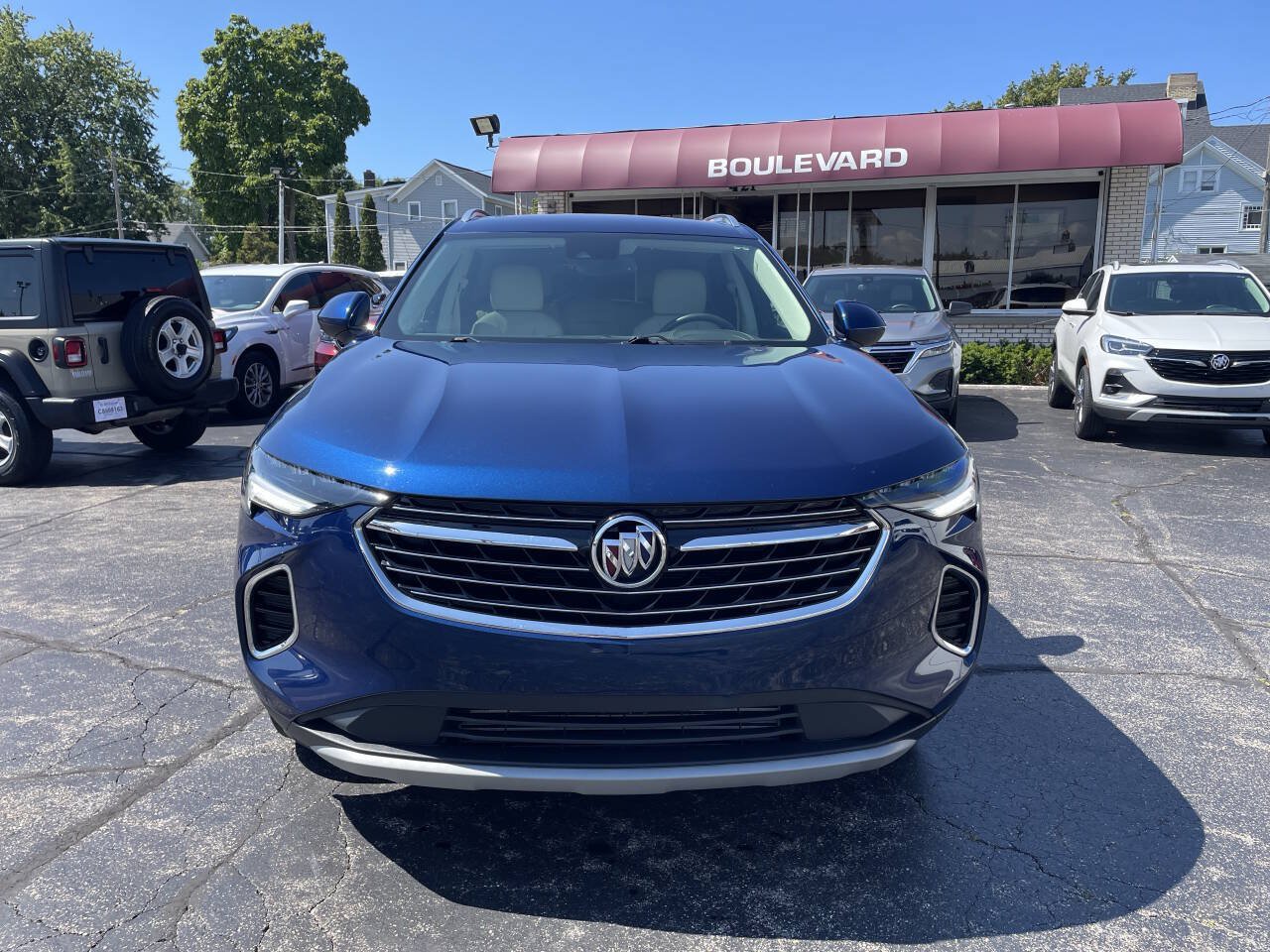 Used 2023 Buick Envision Essence AWD/4WD image 10