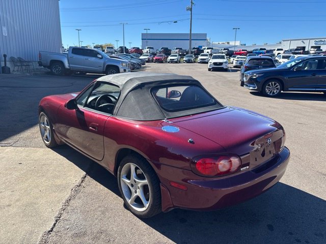 Used 2003 MAZDA MX-5 Miata RWD image 5