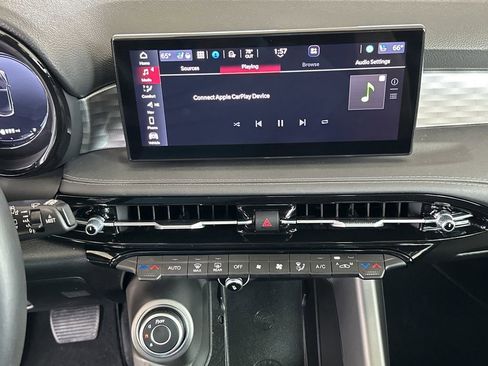 Used 2024 Alfa Romeo Tonale Ti image 23