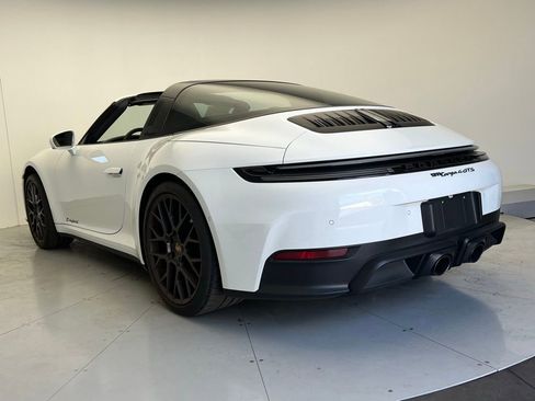 Certified 2025 Porsche 911 Targa 4 GTS AWD/4WD image 3