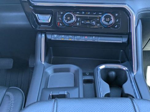 Used 2024 GMC Sierra 3500 Denali w/ Denali Reserve Package image 21