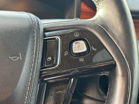 Used 2020 Lincoln Aviator Reserve w/ Equipment Group 202A image 32