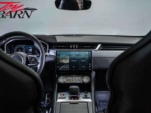 Used 2021 Jaguar F-PACE SVR AWD/4WD image 49