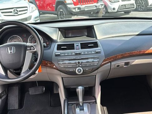 Used 2011 Honda Accord EX-L image 12