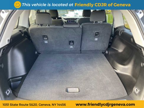 Used 2023 Jeep Grand Cherokee Laredo w/ Luxury Tech Group I image 14