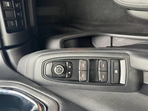 Used 2020 Subaru Forester Premium AWD/4WD image 15