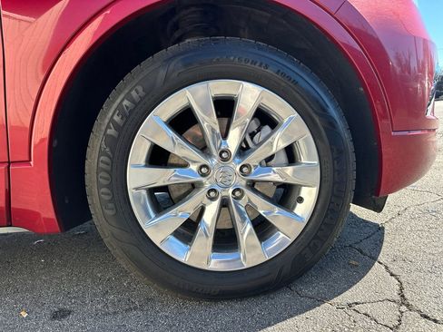 Used 2018 Buick Envision Essence image 13