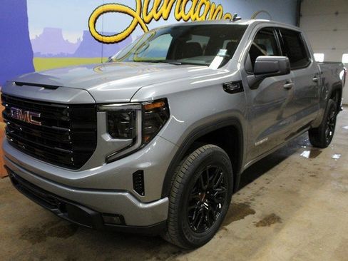 New 2026 GMC Sierra 1500 Elevation image 8