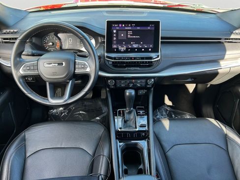 Used 2022 Jeep Compass Limited image 12