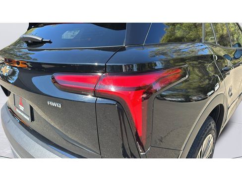 Used 2024 Chevrolet Blazer EV LT AWD/4WD image 41