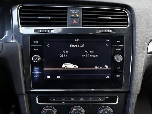 Used 2019 Volkswagen Golf SE FWD image 34