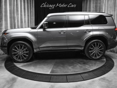 Used 2025 Lexus GX 550 w/ Cold Area Package image 1