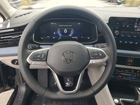New 2026 Volkswagen Jetta SE FWD image 18