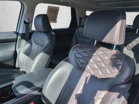 Used 2021 Hyundai Palisade Limited image 10