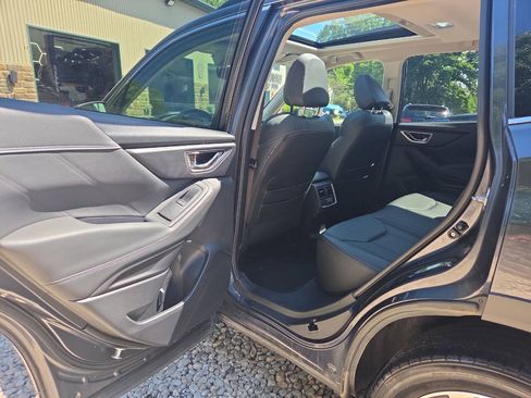 Used 2019 Subaru Forester Limited w/ Popular Package #3 AWD/4WD image 16