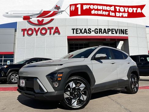 Used 2025 Hyundai Kona SEL image 1