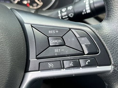 Used 2025 Nissan Altima 2.5 SV FWD image 29