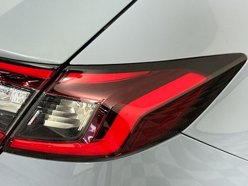 Used 2024 Honda Civic Sport image 33